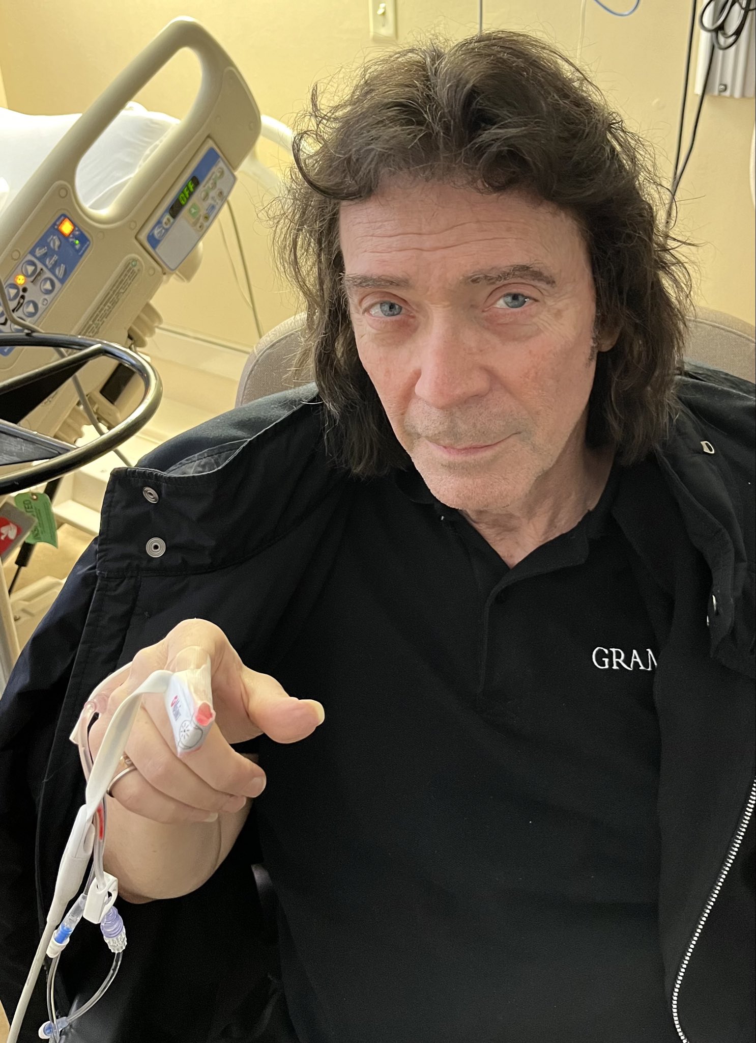 Steve Hackett in hospital, Phoenix show canceled